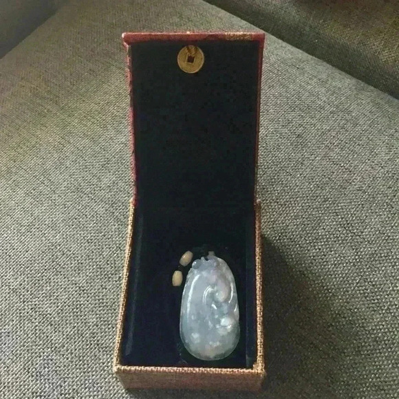 Natural Jade With Certification - Picture 5 of 8